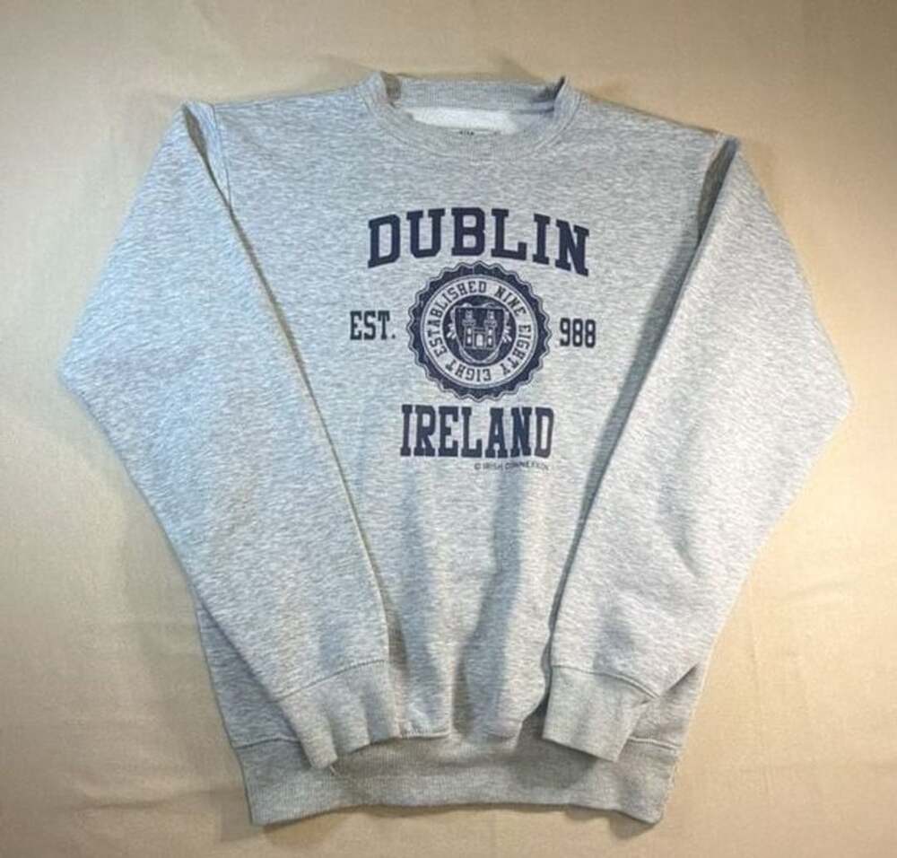 Irish Connexxion Dublin Ireland Sweatshirt Size M Grey Crewneck